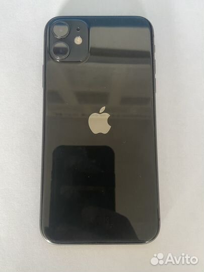 iPhone 11, 64 ГБ