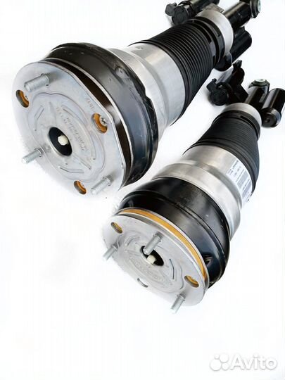 Задняя левая пневмостойка Mercedes C217 S560