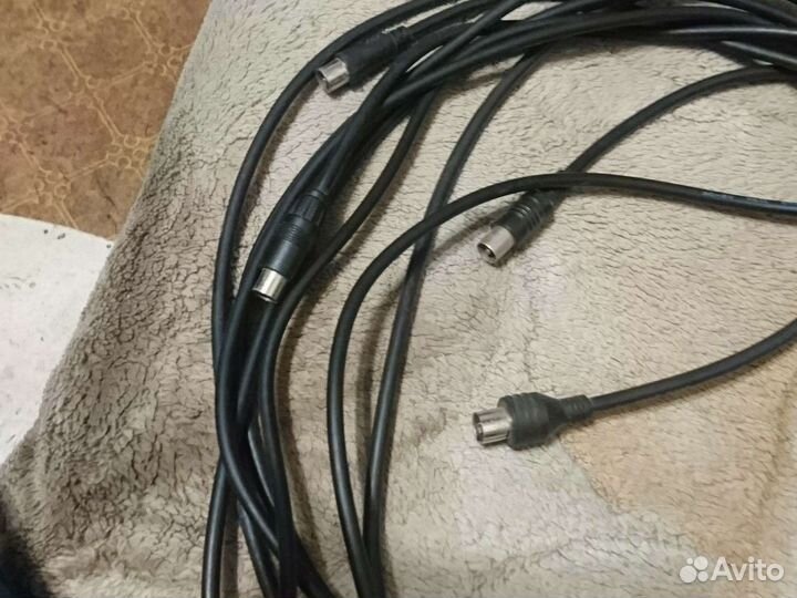 Кабель для видеомагнитофона