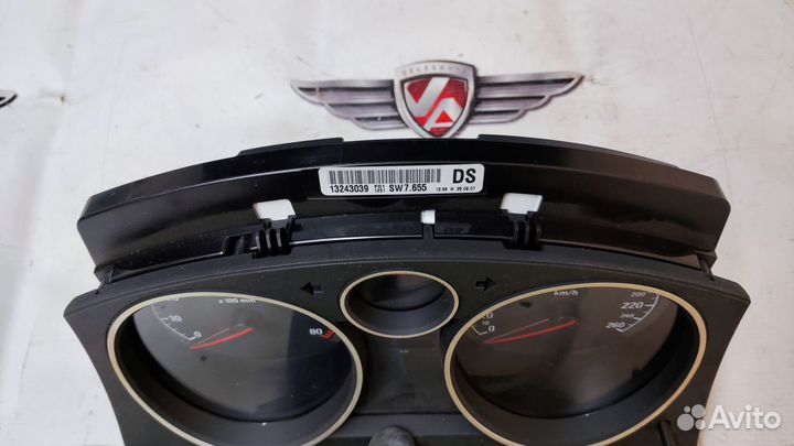 Щиток приборов Opel Astra H 2004-2014 год
