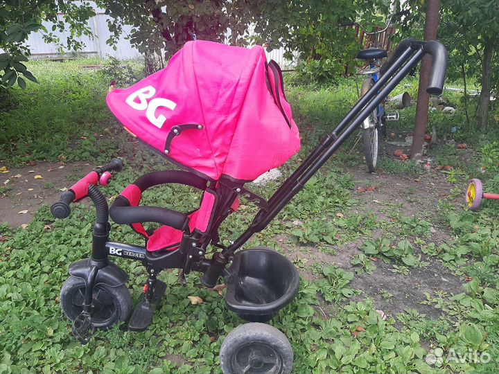 Детский велосипед с ручкой