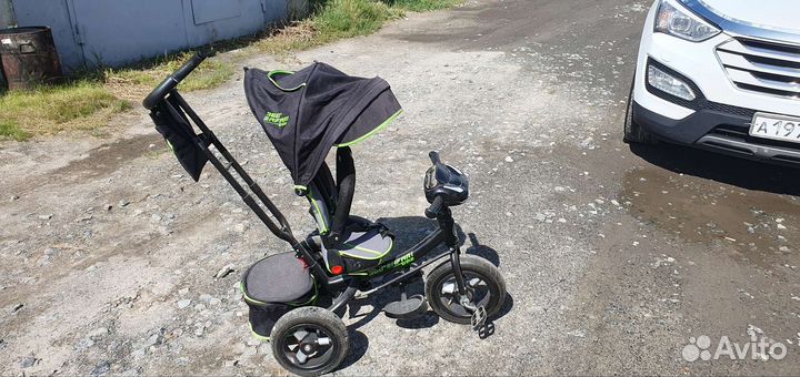 Велосипед трехколесный с ручкой