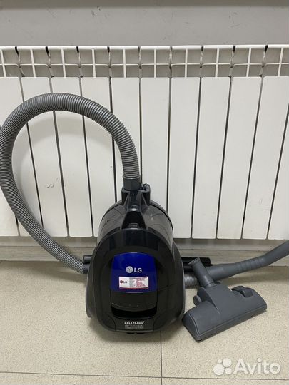 Пылесос LG VK 69662N