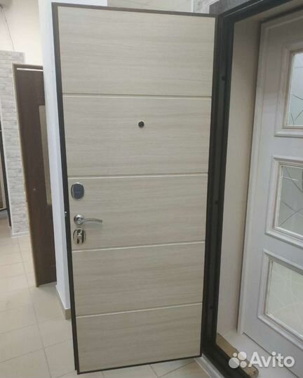 Дверь входная