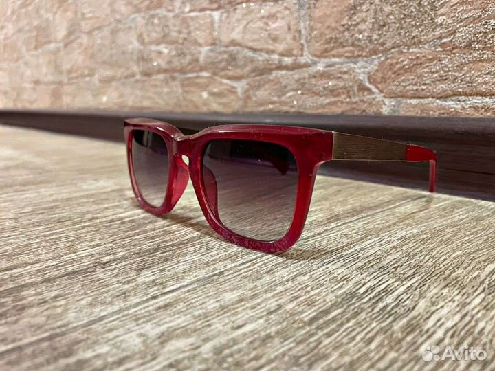 Солнцезащитные очки