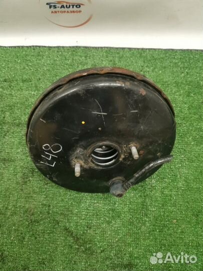 Вакуумный усилитель тормозов Renault Logan седан