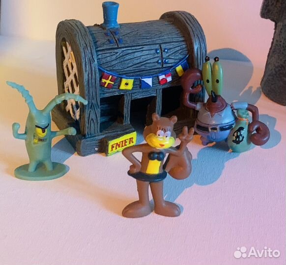 Фигурки для аквариума