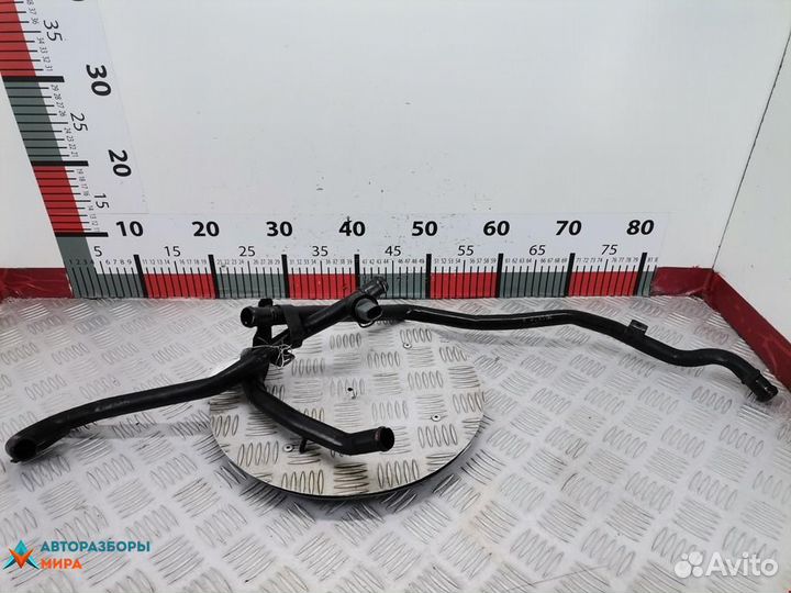 Патрубок радиатора Skoda Octavia 2 (A5) рест