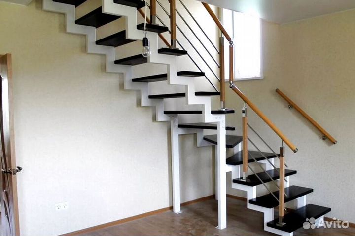 Лестничиный металлокаркас