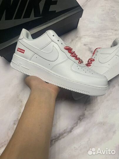 Nike Air Force 1 low Supreme