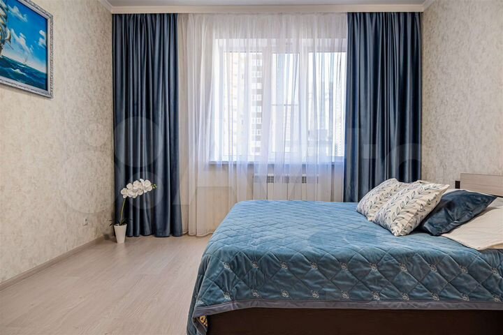 2-к. квартира, 64 м², 4/17 эт.