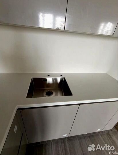 Кухня выставочный образец угловая