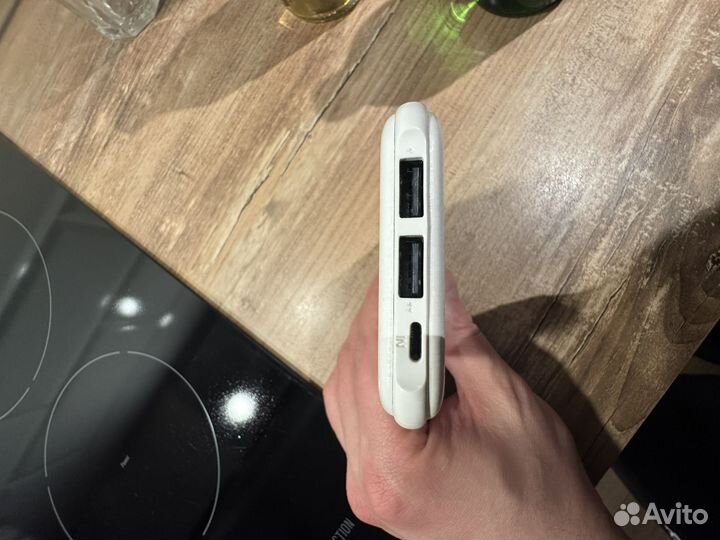 Внешний аккумулятор 7 000