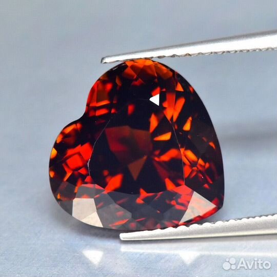 Топаз натуральный 8,20Ct 12х12мм VVS Сердце