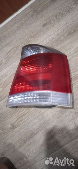 Фонарь задний правый опель вектра с