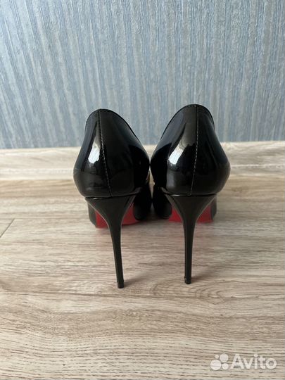 Туфли Christian Louboutin