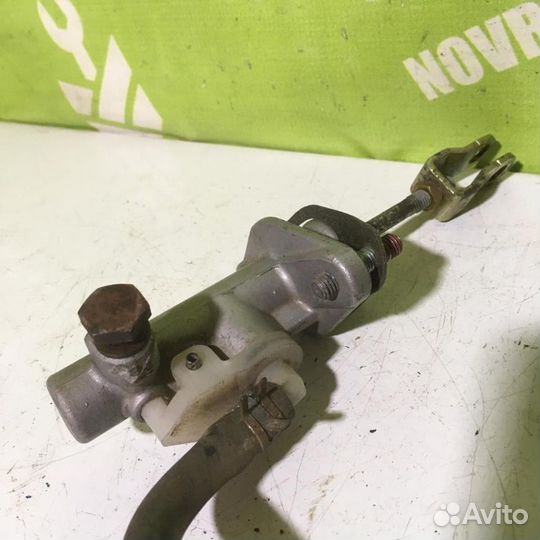 Цилиндр сцепления главный Митсубиси Лансер 9