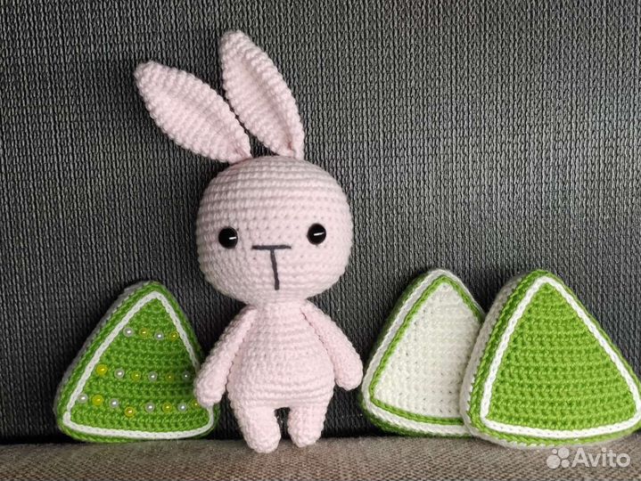 Заяц игрушка амигуруми