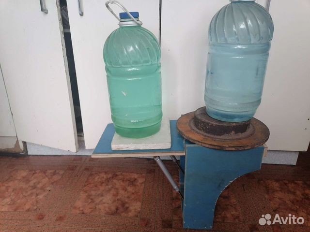 Столик в лодку. Под эхолот, тэрмос, аккумулятор