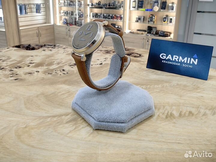 Часы Garmin Lily 2 Classic Cream Gold with Tan Lea