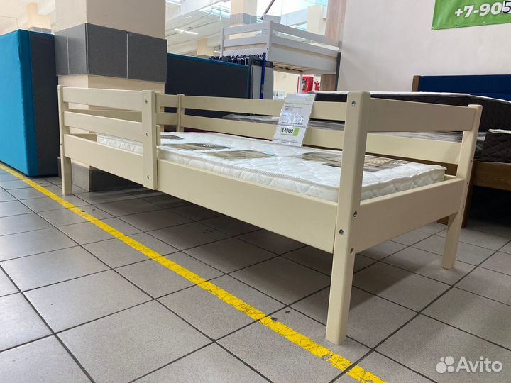 Кровать односпальная лиственница новая