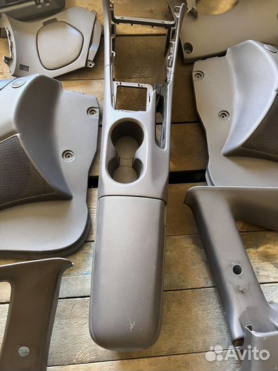 Пластик салона Toyota Celica T230