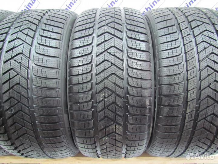 Pirelli Winter Sottozero 3 275/35 R21 и 315/30 R21 103V