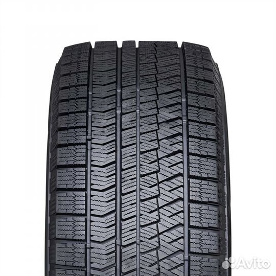 Bridgestone Blizzak Ice 245/40 R18 93S