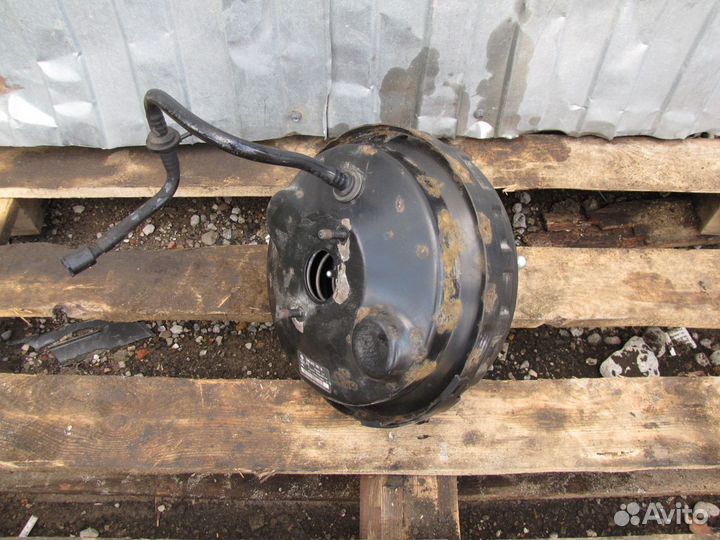 Усилитель тормозов Volkswagen Transporter T5