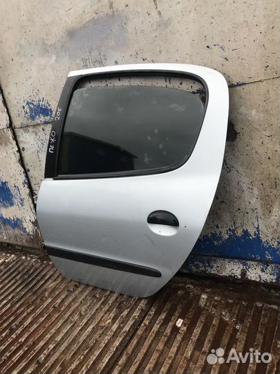 Дверь задняя левая Peugeot 206
