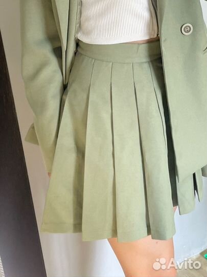 Костюм двойка с юбкой