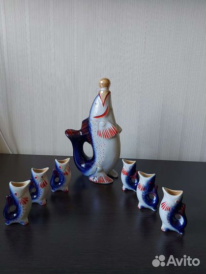 Графин с рюмками