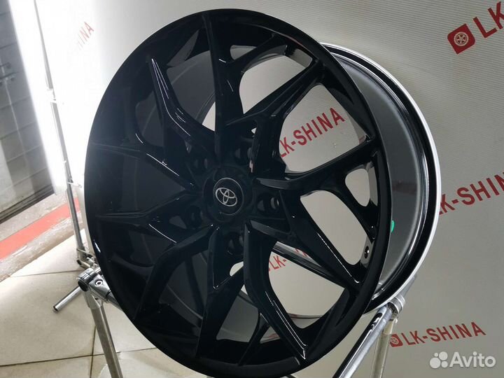 Диски DX800 R20 5x150 et45 d110.5 FB toyota