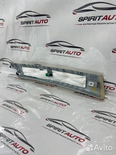 Накладка стойки лобового стекла левая Kia K 900 2