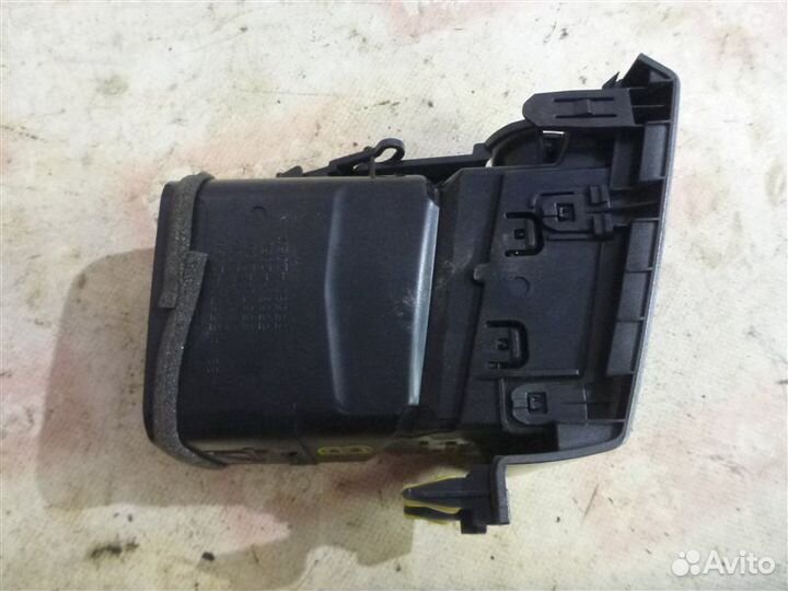 Дефлектор воздушный Toyota Rav4 ASA44 2AR 2013