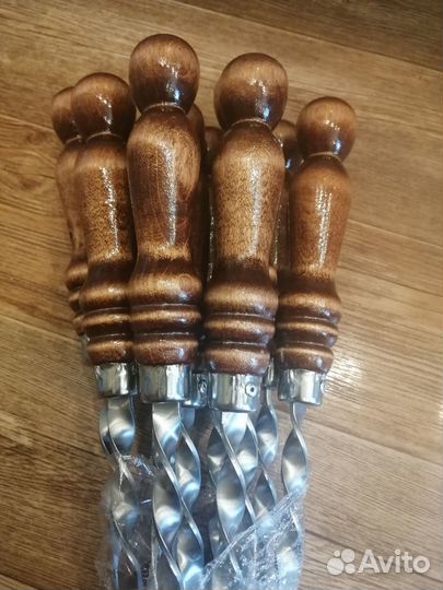 Шампура с деревяной ручкой новые