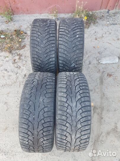 Kumho WinterCraft Ice WI31 235/45 R17