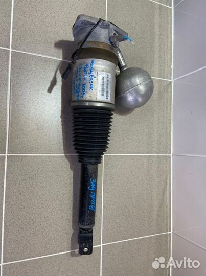 Пневмостойка задняя правая Volkswagen Phaeton 2006