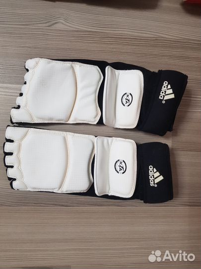 Защита, щитки на стопы 