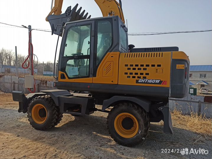 Колёсный экскаватор SINOMACH GHT160W, 2023