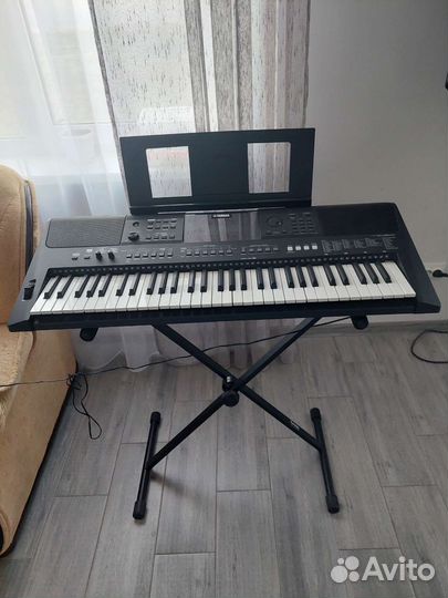 Синтезатор Yamaha psr e463