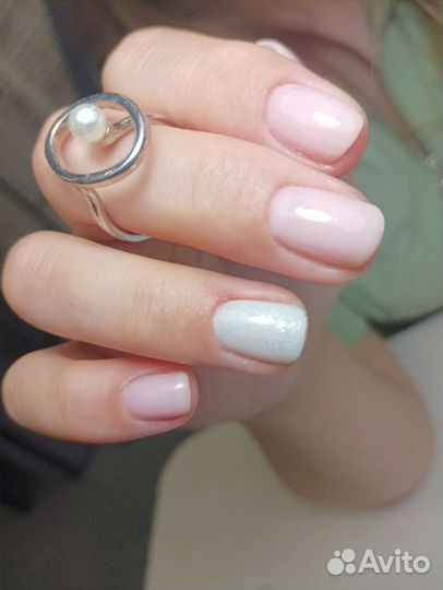 Маникюр и педикюр. Бровист