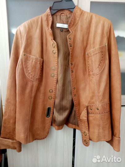 Куртка кожаная женская