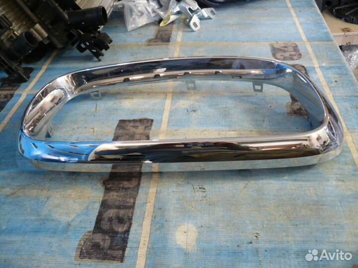 BMW X5 F15 Решётка радиатора правая б/у.оригинал