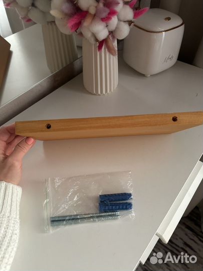 Полочка из натурального дерева (массив сосны)