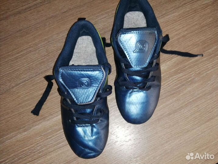 Футбольные бутсы р.32