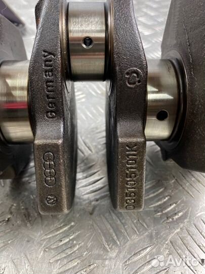 Коленвал Audi 100 C3 1.9