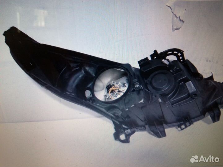 Фара Peugeot 207
