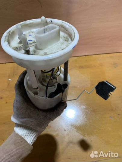 Топливный насос Volkswagen Polo седан 5 рестайлинг