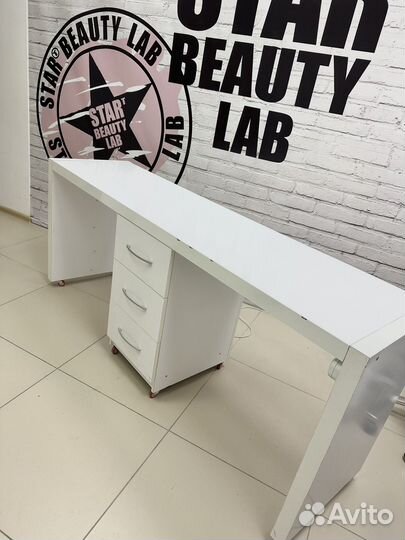 Стол для маникюра